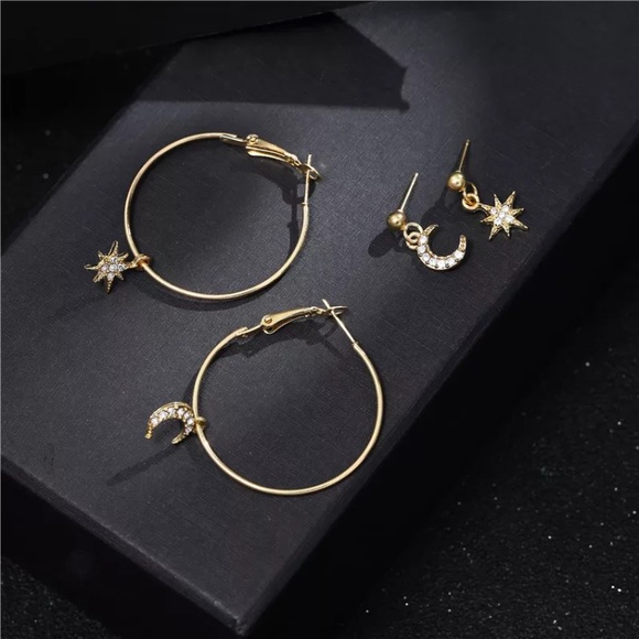 ⚜️[𝟯/$𝟭𝟴]⚜️4 Gold Moon Star Earrings Set NEW - Picture 5 of 7